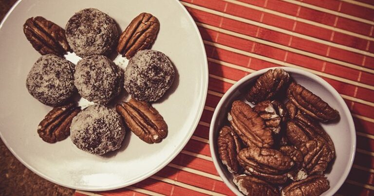 Palline Pecan e Datteri