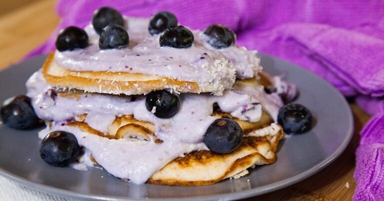 Pancakes al Cocco e Mirtilli