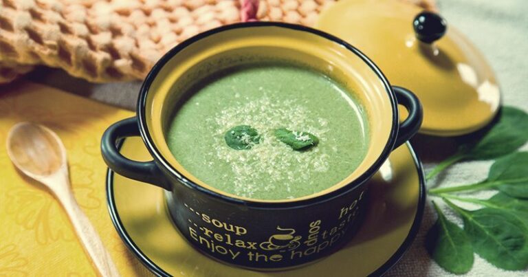 Zuppa-di-Spinaci-e-Cocco