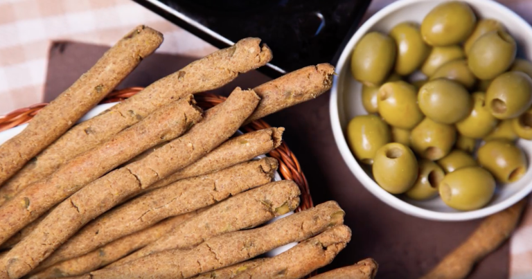 Grissini di ceci e olive