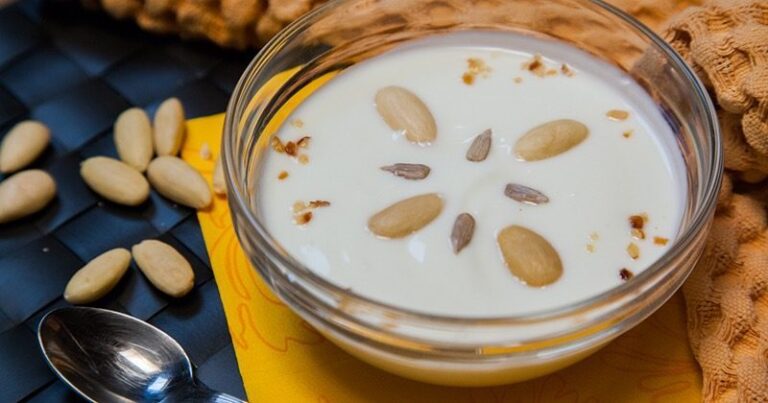 yogurt di mandorle