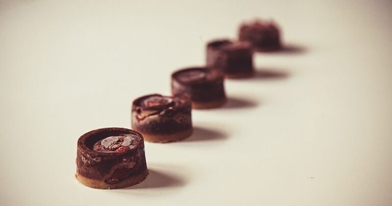 Cioccolatini con maca e bacche di goji
