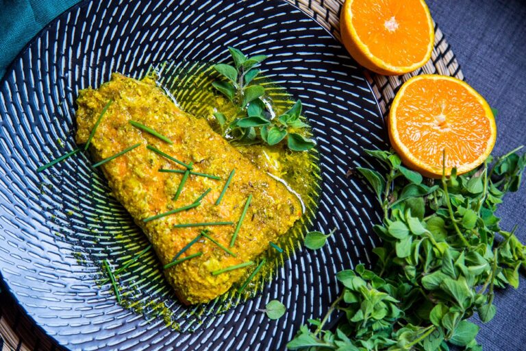 Filetti di salmone selvaggio in salsa di arancio