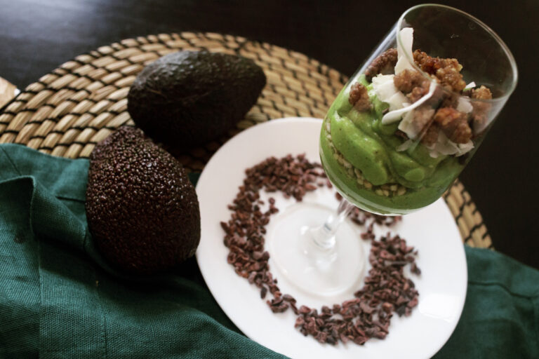 Budino proteico all'avocado