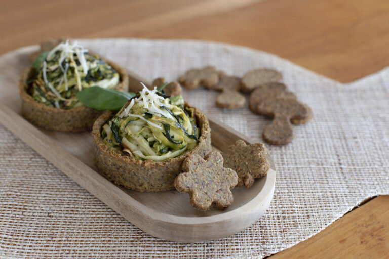 Crostatine salate con zucchine
