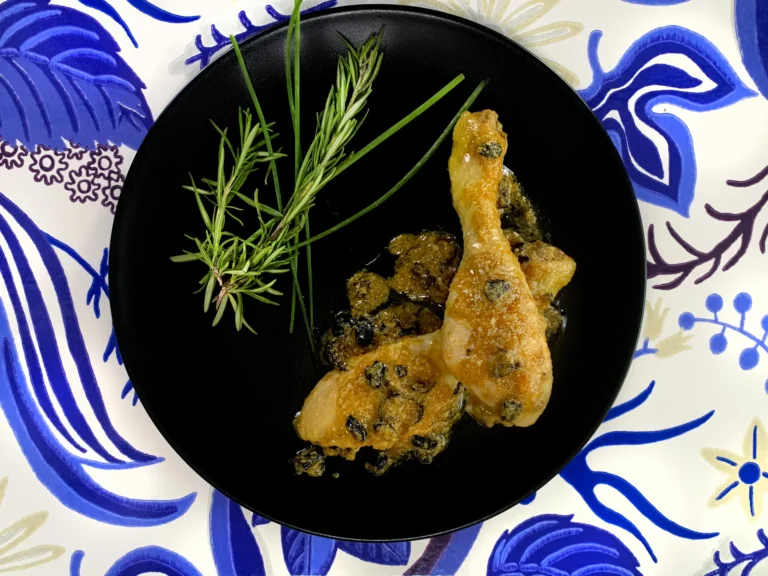 Keto fusi di pollo al cocco
