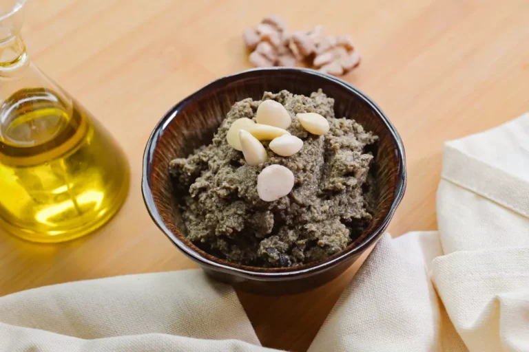 Paté di olive e funghi
