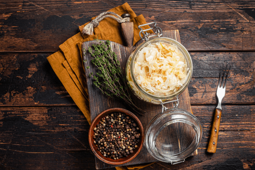 Alimenti prebiotici e probiotici per il microbiota intestinale — cicoria, kefir, verdure cotte